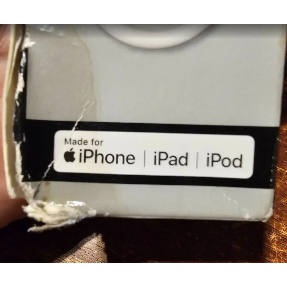Apple Lightning to Headphone Jack AUX Adapter For iPhone X 11 12 13 14